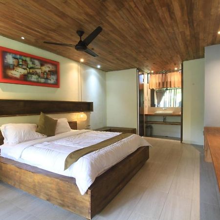 Inna'S Villa Desa Krui Luaran gambar